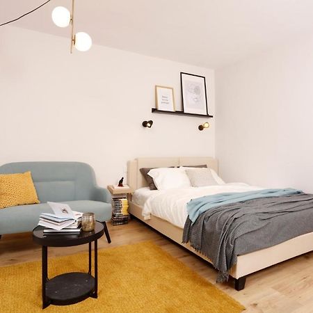 Brand New Lovely Studio Near Metro Station บูคาเรสต์ ภายนอก รูปภาพ