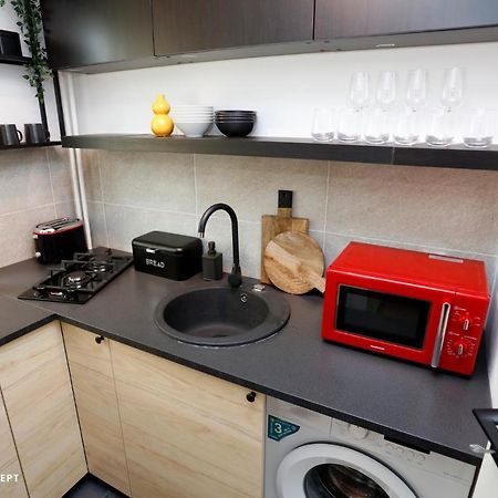 Brand New Lovely Studio Near Metro Station บูคาเรสต์ ภายนอก รูปภาพ