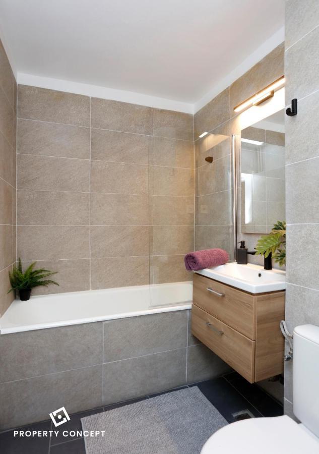 Brand New Lovely Studio Near Metro Station บูคาเรสต์ ภายนอก รูปภาพ